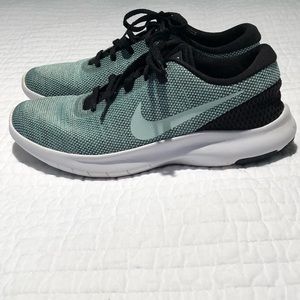 Women’s Nikes